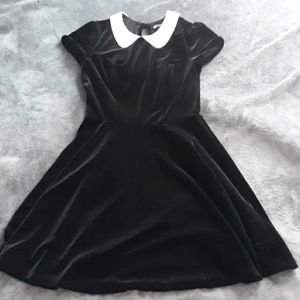 🍋3 for $35🍋Wednesday Adam's style velvet dress